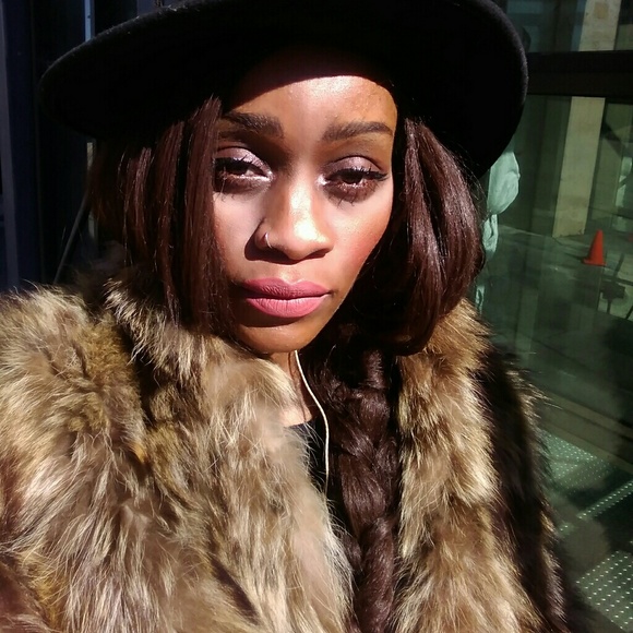 Meet your Posher, Dalphenia - Picture 8 of 11